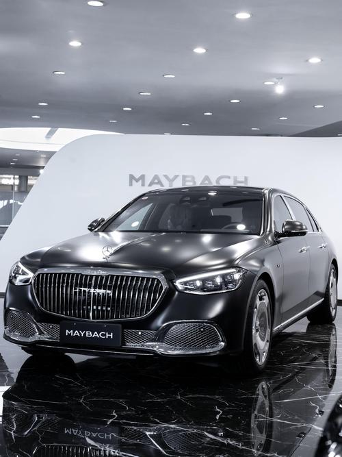 重庆133岚图汽车的售后服务让用户无忧出行，迈巴赫未来的豪华车趋势